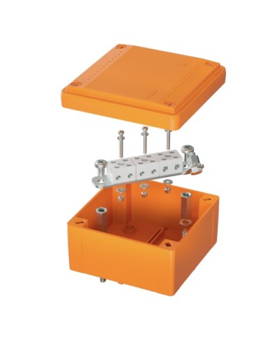 Коробка пластиковая FS с гладкими стенками и клеммниками IP56 100х100х50мм 6р 450V,6A, 4мм.кв DKC (FSB10604) в Ногинске Распределительные коробки Pintop.ru